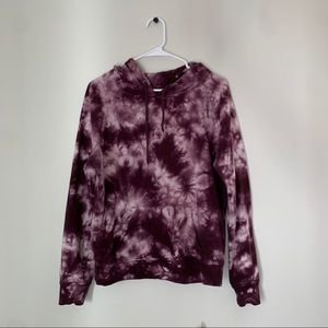 Purple tie-dye pullover hoodie (tye-dye)
